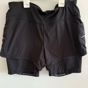 Athleta Black 2 in 1 Short Size Small